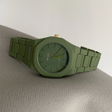 Minimalist Large Green Dial Men's Quartz Watch – Urban Cool Aesthetic