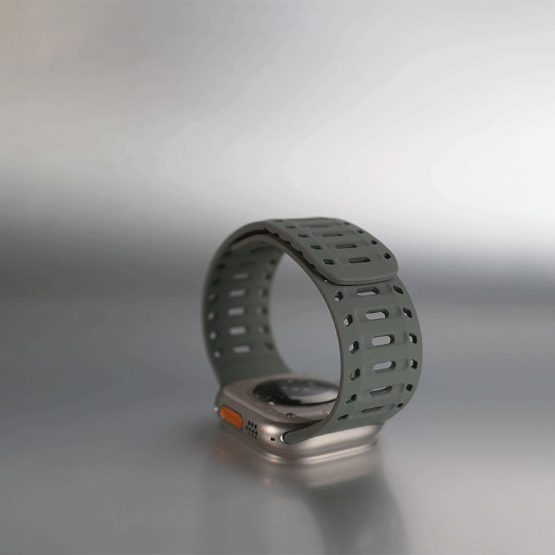 Sporty Breathable Magnetic Silicone Apple Watch Band