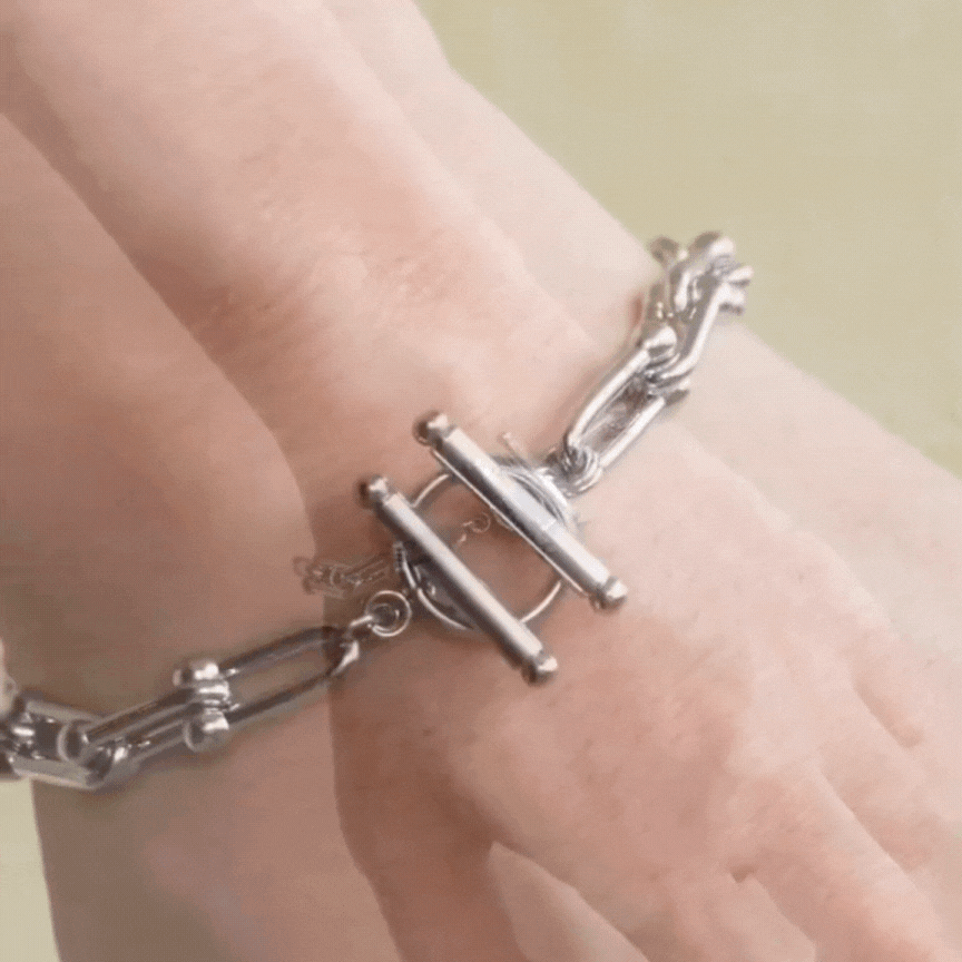 Silver Titanium Steel Double-Clasp Horseshoe Bracelet – Durable & Stylish